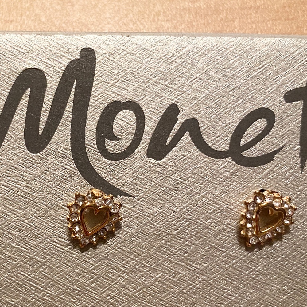 VINTAGE Monet Earrings. NEVER WORN. NWT